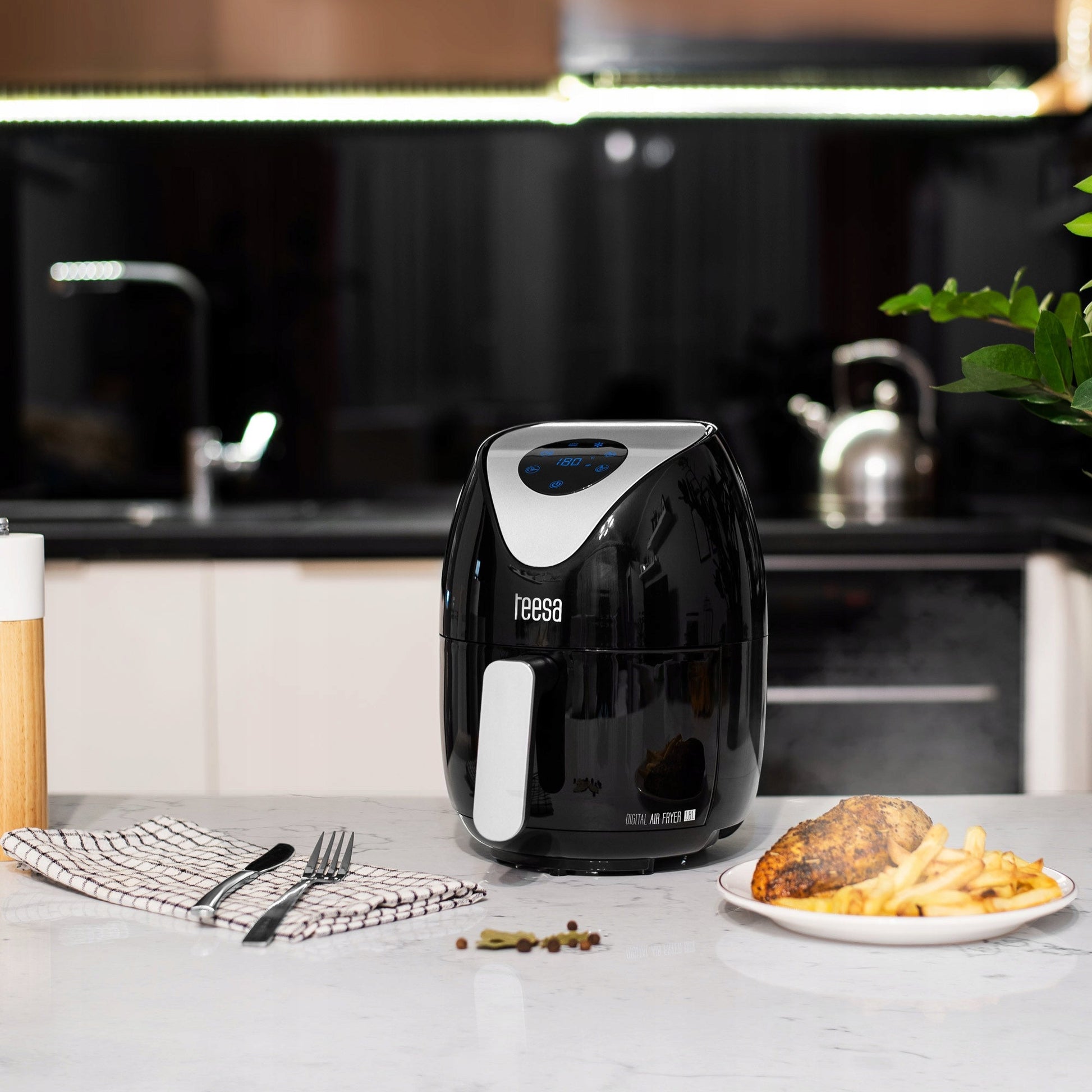 Karšto oro gruzdintuvė Teesa Digital Air Fryer 1.8L