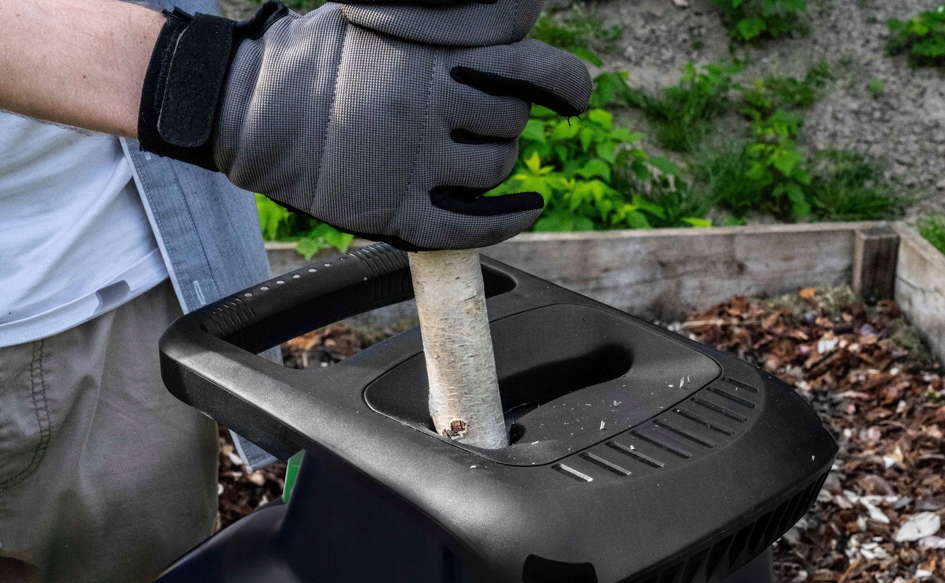Elektrinis sodo šakų smulkintuvas Wuber 3000w su 55l talpa