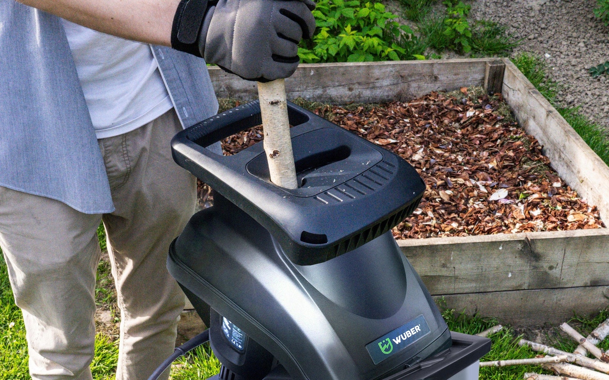 Elektrinis sodo šakų smulkintuvas Wuber 3000w su 55l talpa